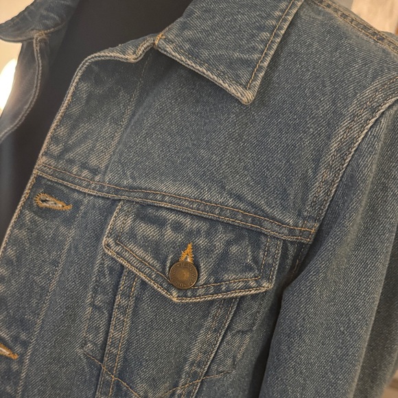 Women's Blue Jean Jacket with Graphic Design - Picture 10 of 11